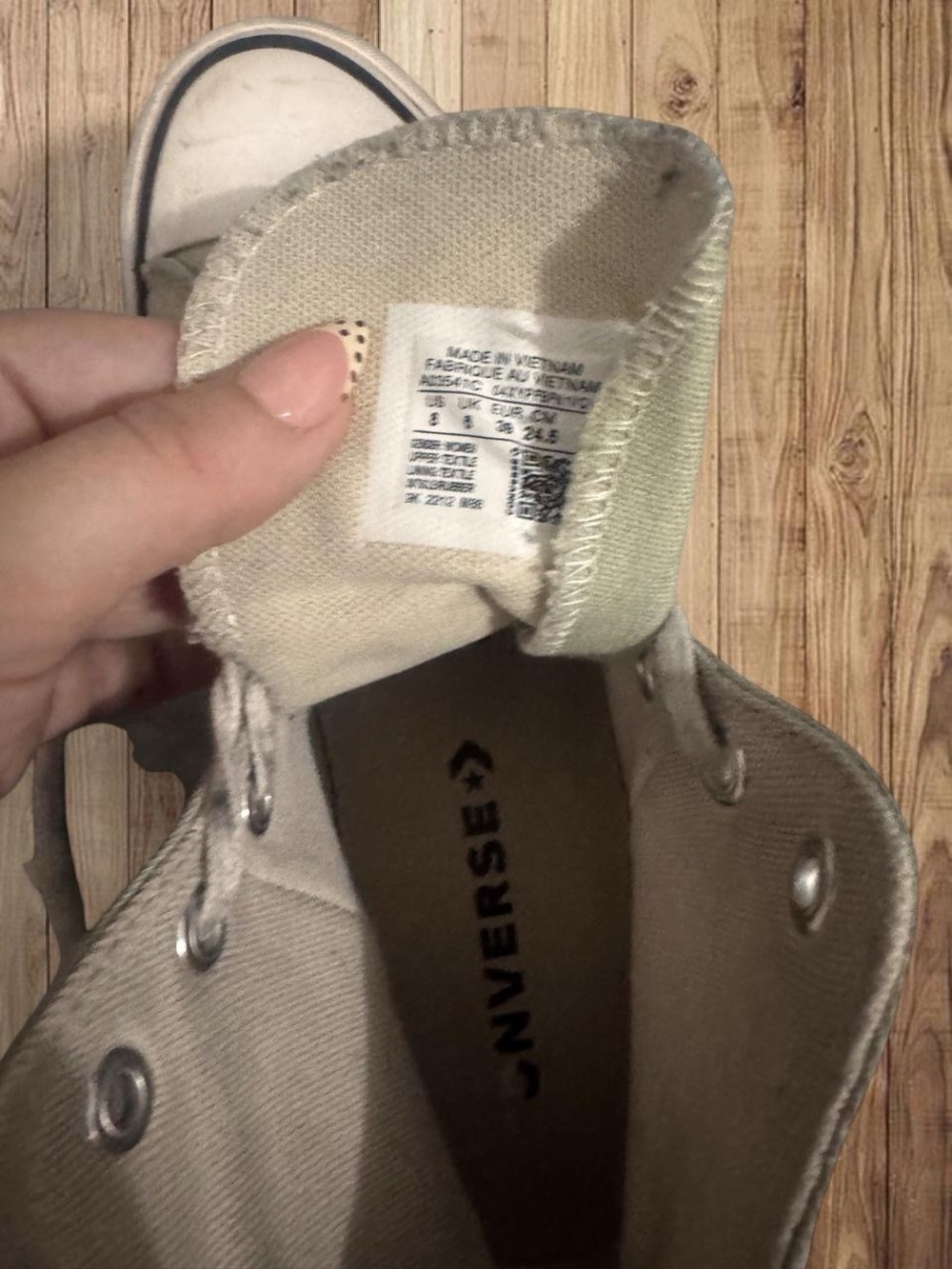 green converse - Picture 4 of 5